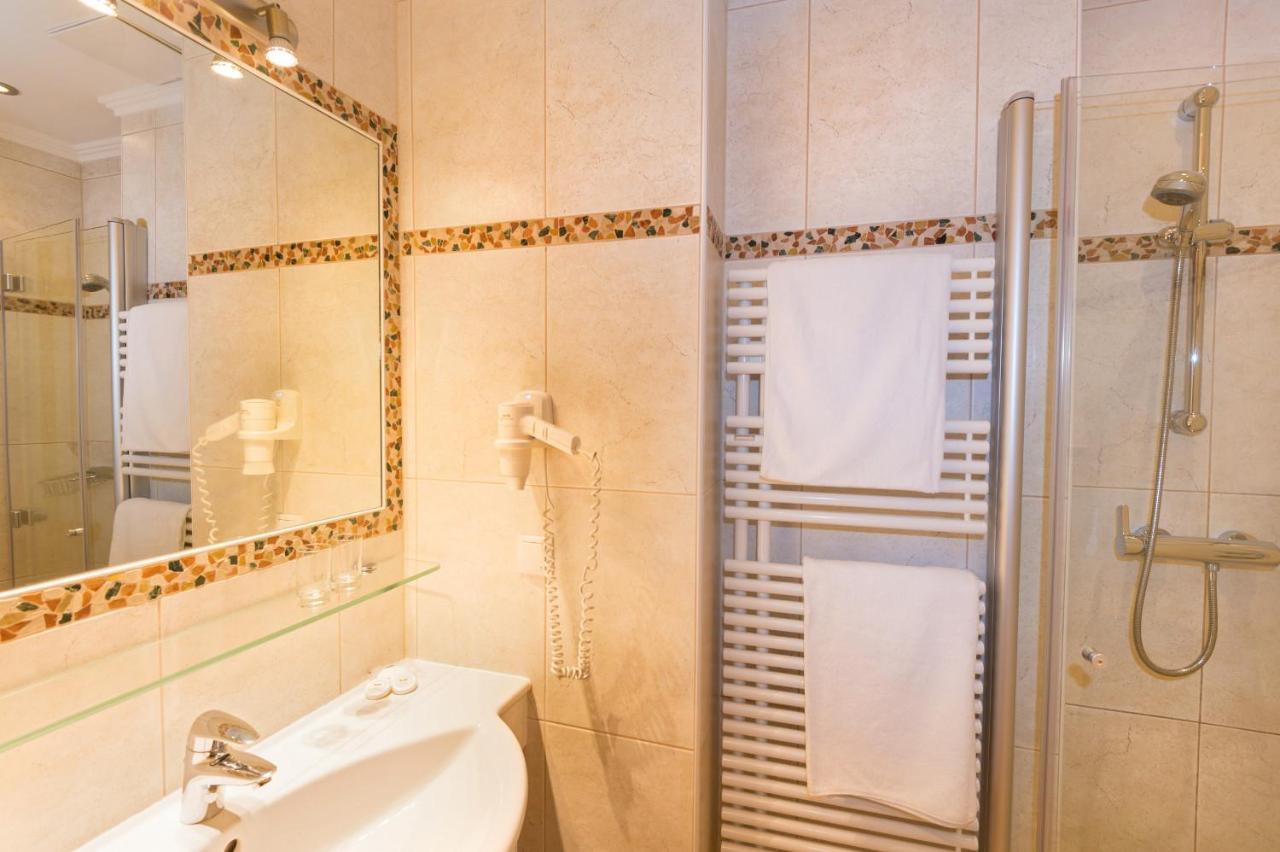 Hotel Garni Haus Tyrol اوبرتاورن المظهر الخارجي الصورة