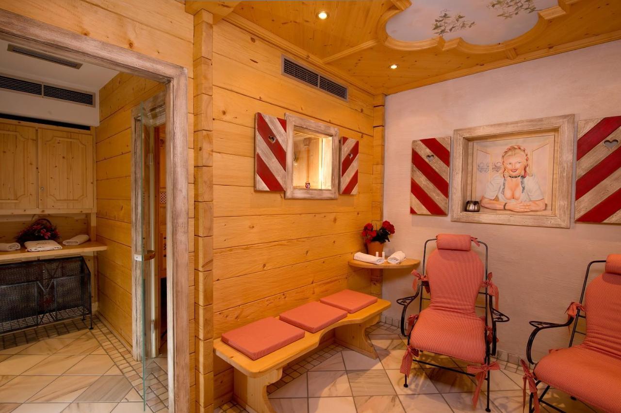 Hotel Garni Haus Tyrol اوبرتاورن المظهر الخارجي الصورة