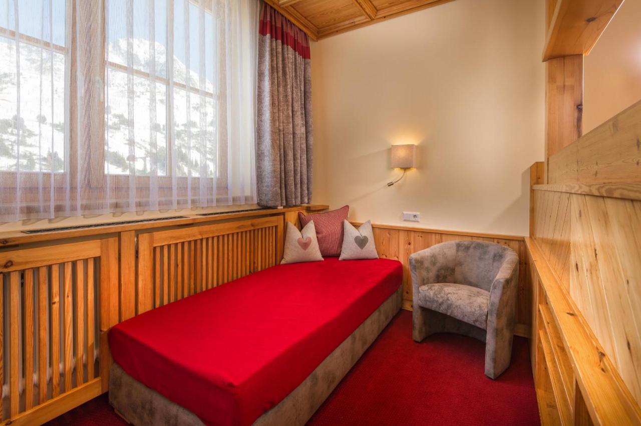 Hotel Garni Haus Tyrol اوبرتاورن المظهر الخارجي الصورة