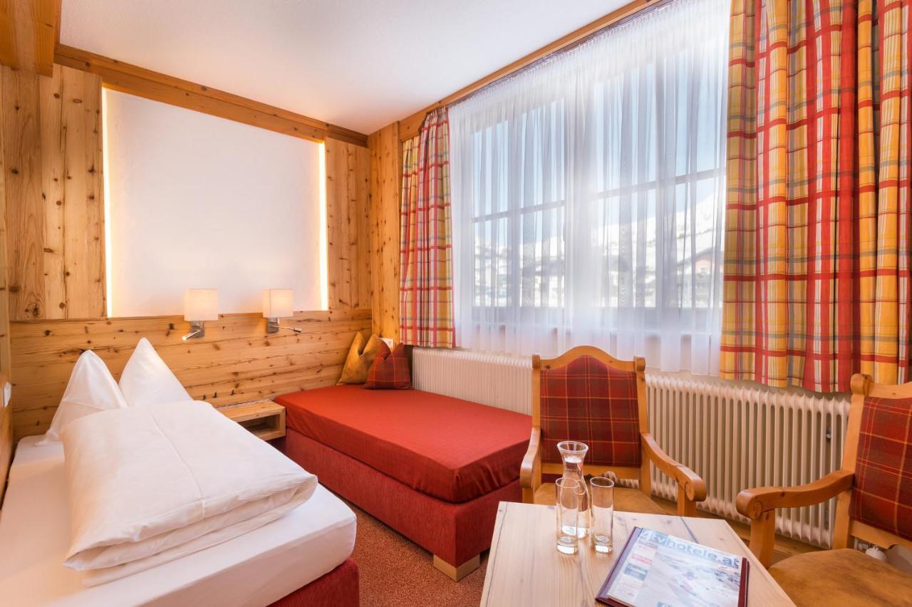 Hotel Garni Haus Tyrol اوبرتاورن المظهر الخارجي الصورة