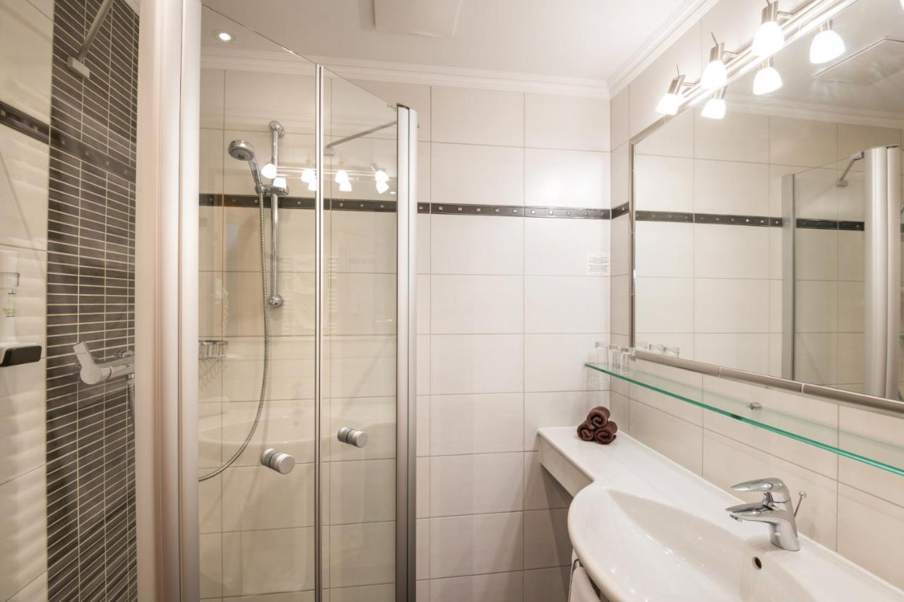 Hotel Garni Haus Tyrol اوبرتاورن المظهر الخارجي الصورة